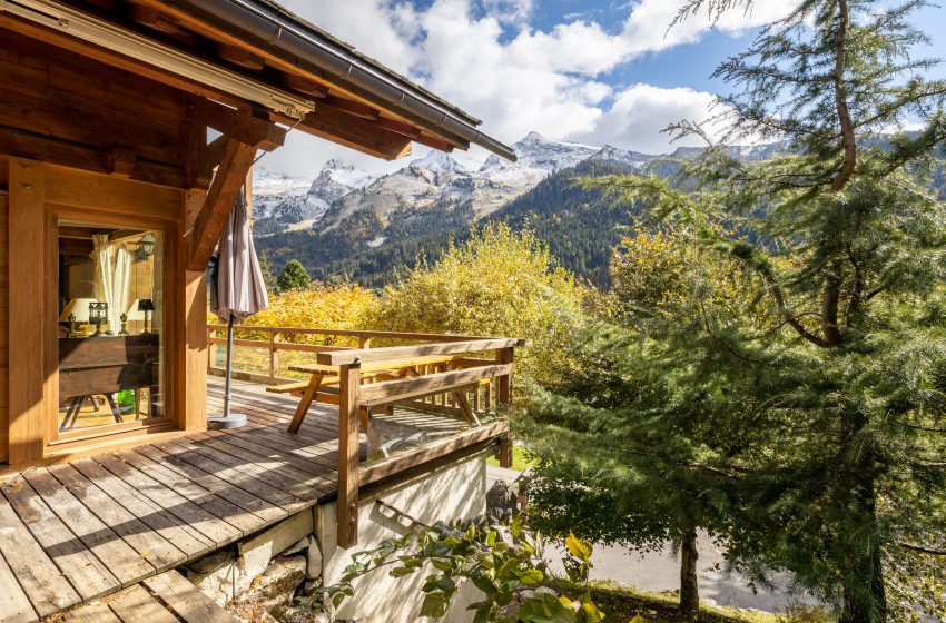 terrasse d'un chalet à La Clusaz